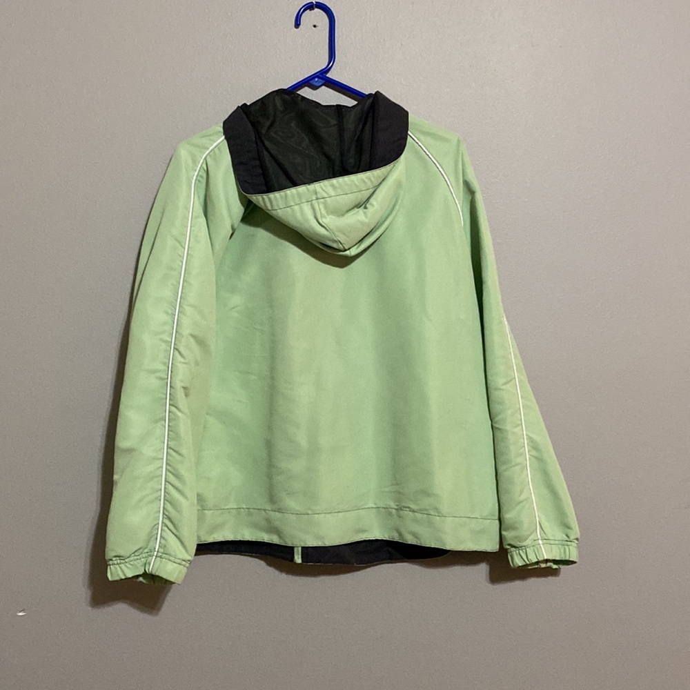 Light green jacket - Picture 2 of 2